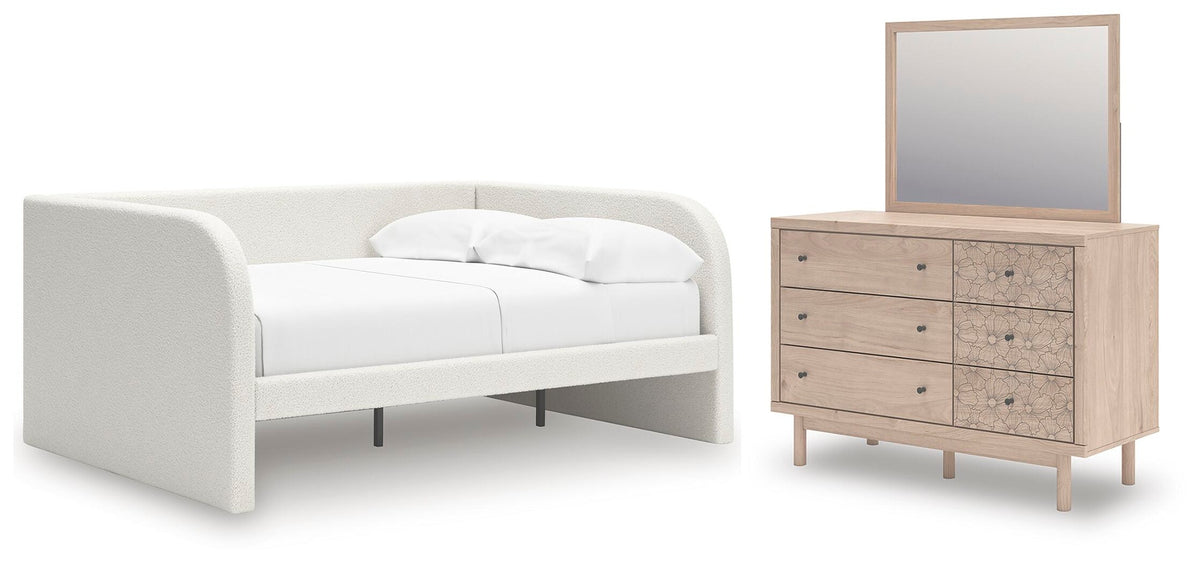 Arloster Full Upholstered Day Bed, Dresser and Mirror (PCB1566-SI)
