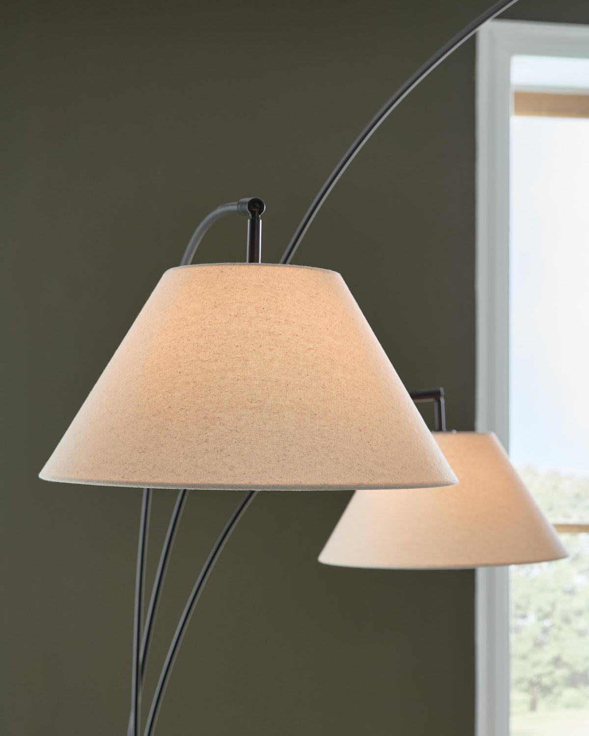 Gibbswellner Arc Lamp (L725159-SI) - Image 4