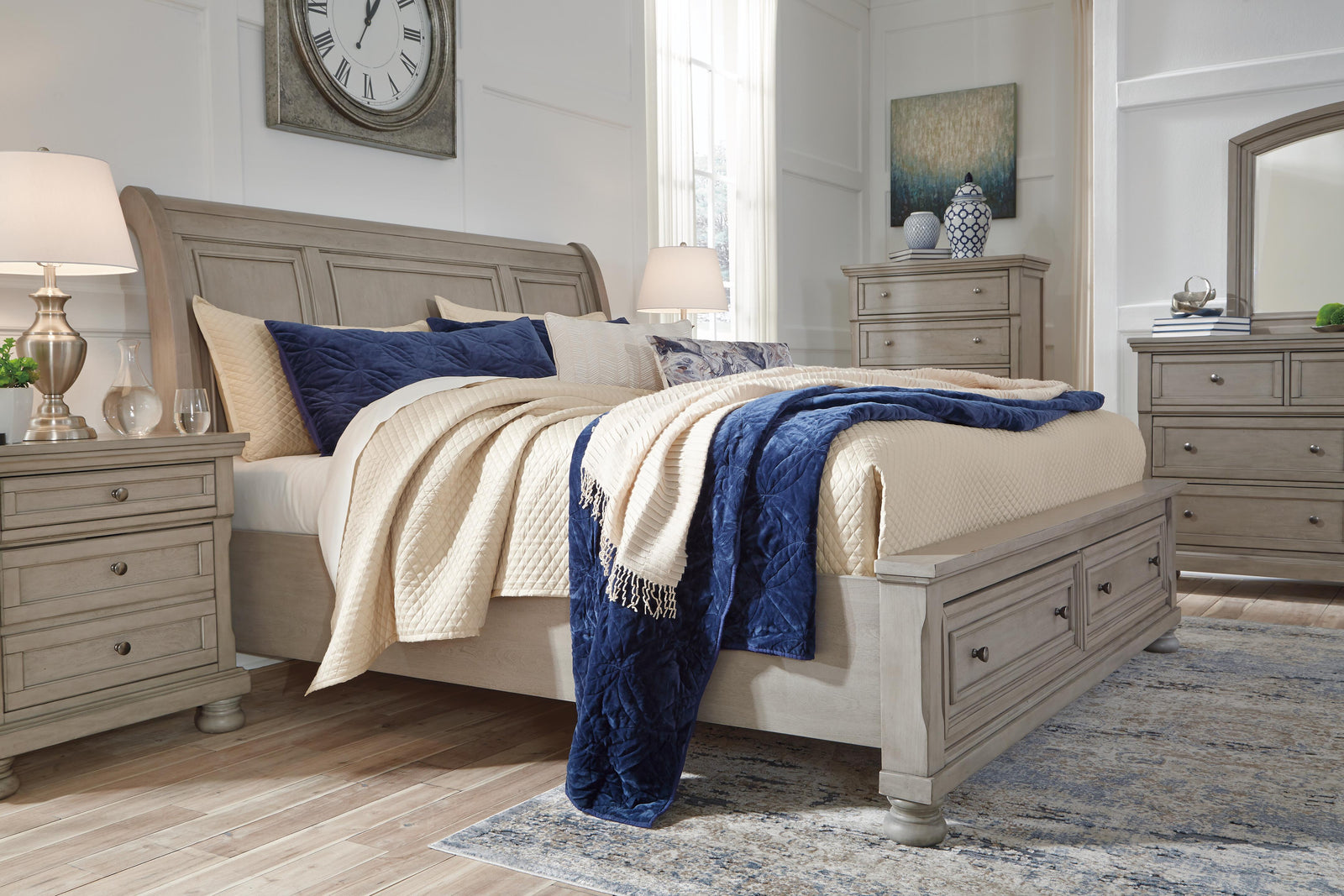 Lettner Sleigh Bed with 2 Storage Drawers - Light Gray  (B733-SI) - Image 3