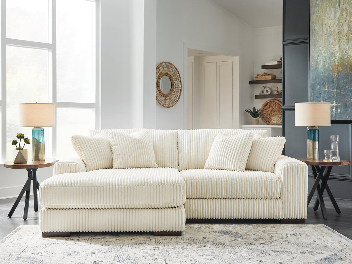 Lindyn 2-Piece Sectional with Chaise (21104-SI) - Image 2