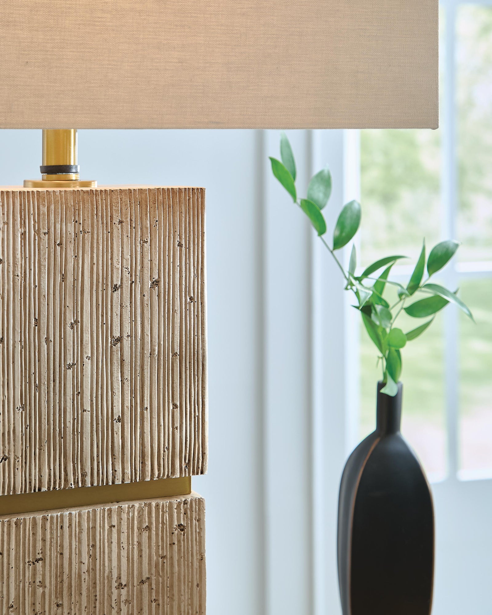 Laddner Table Lamp (L236054-SI) - Image 4