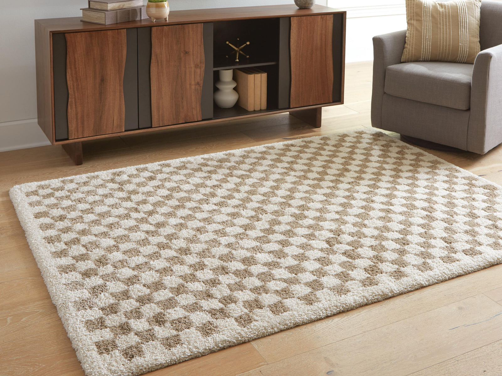 Karamen Large Rug (R40734-SI) - Image 2