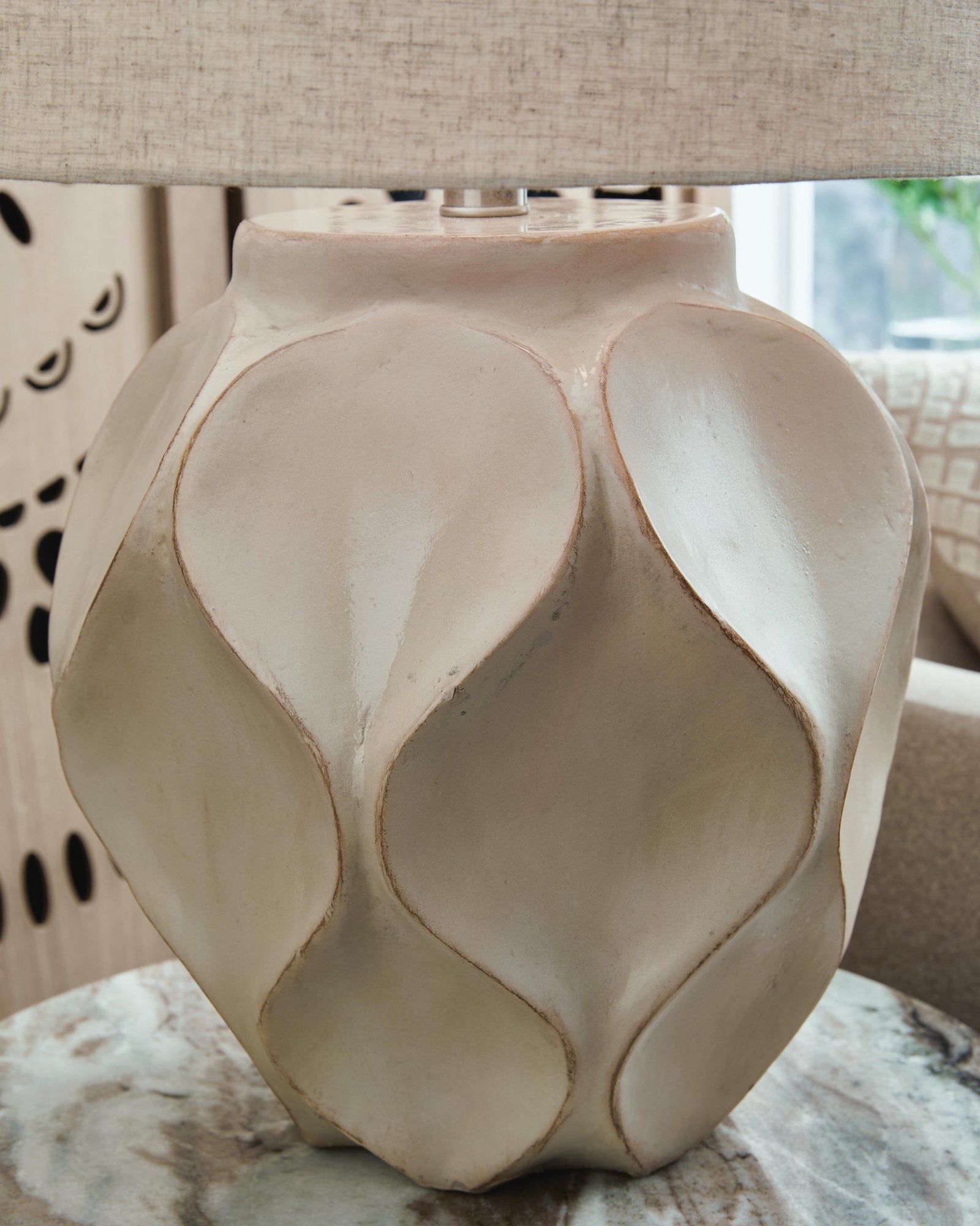 Edselham Table Lamp (L235974-SI) - Image 3