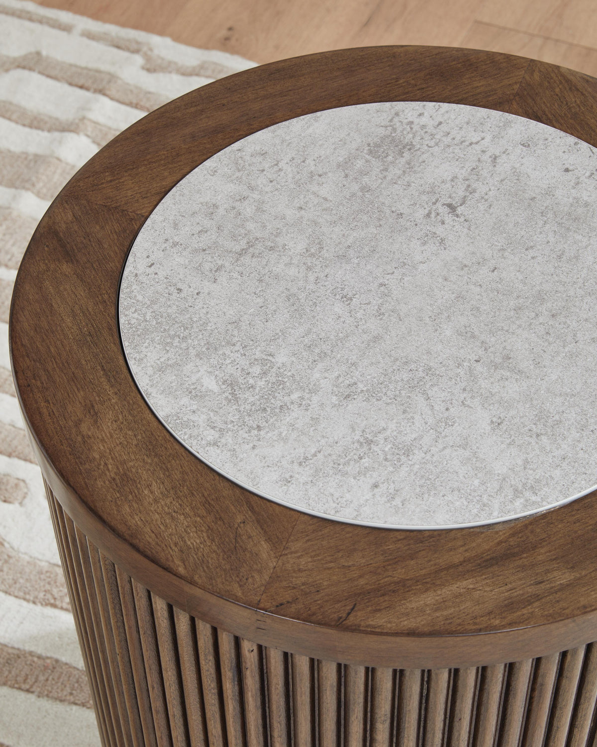 Hadonna End Table - Brown  (T658-SI) - Image 4