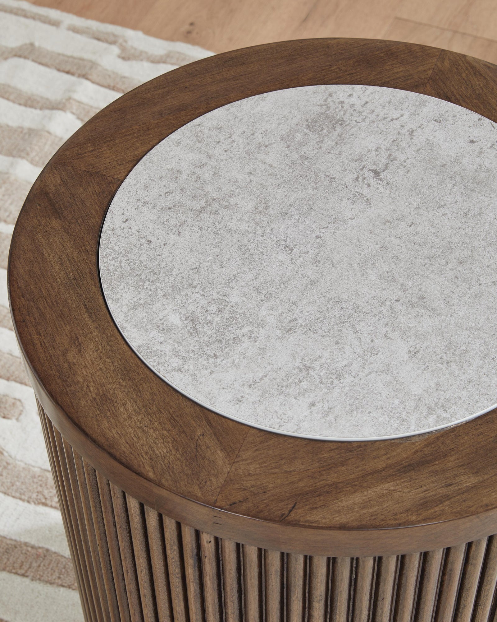 Hadonna End Table - Brown  (T658-SI) - Image 4