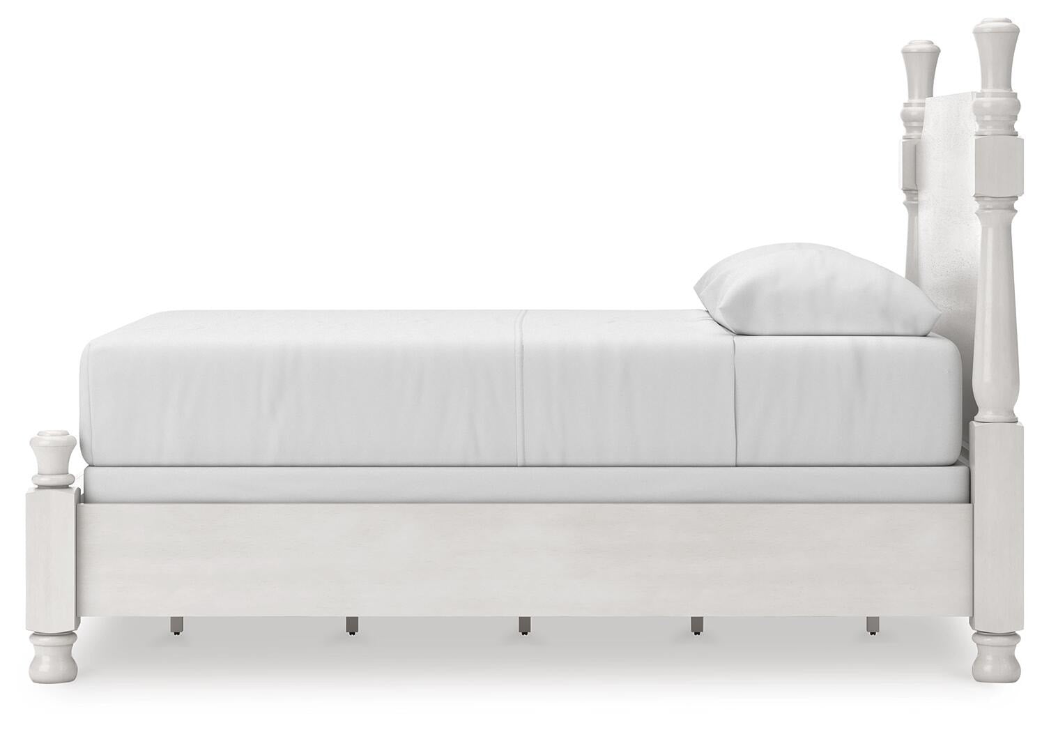 Rowlenstown Queen Poster Bed, Dresser and Mirror (PCB823-SI) - Image 13