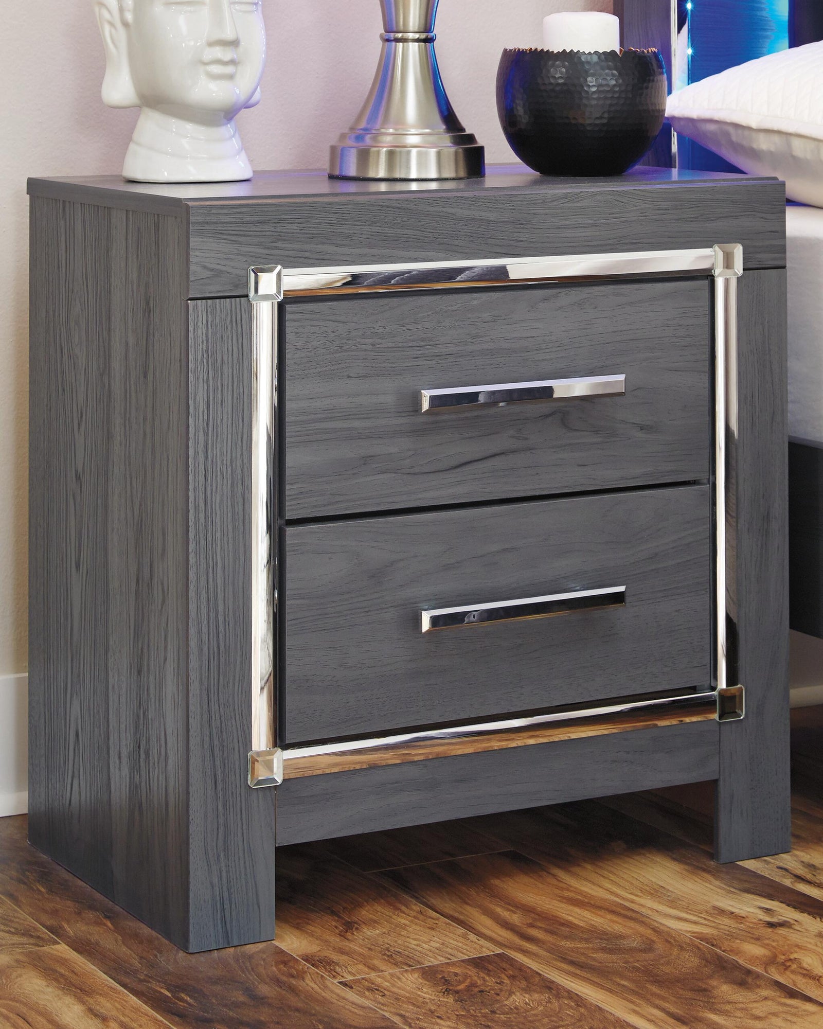 Lodanna Panel Bed, Dresser, Mirror, Chest and Nightstand - Gray  (B214-SI) - Image 9