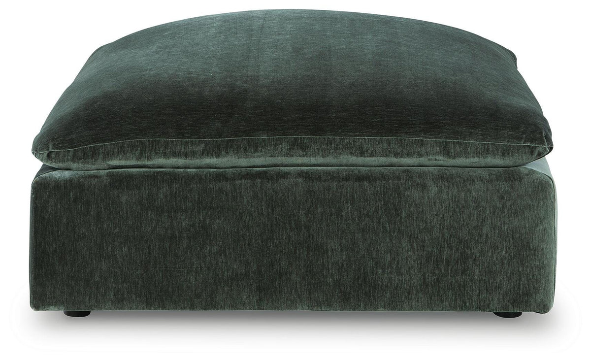 Carriage View Right-Arm Facing Sofa (78001-SI) - Image 8