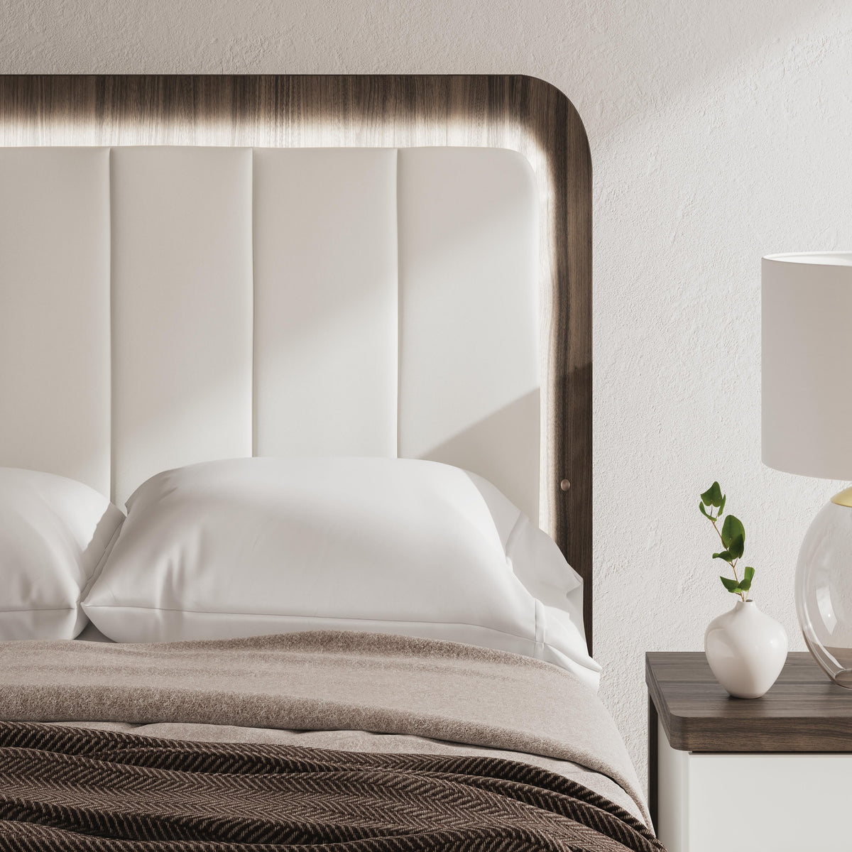 Kendanport Queen Upholstered Bed (PCB1108-SI) - Image 11