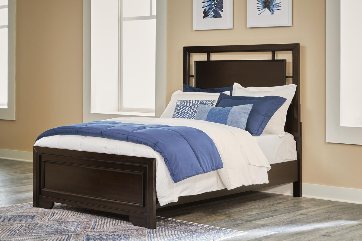 Covetown Panel Bed, Dresser and Mirror - Dark Brown  (B441-SI) - Image 10