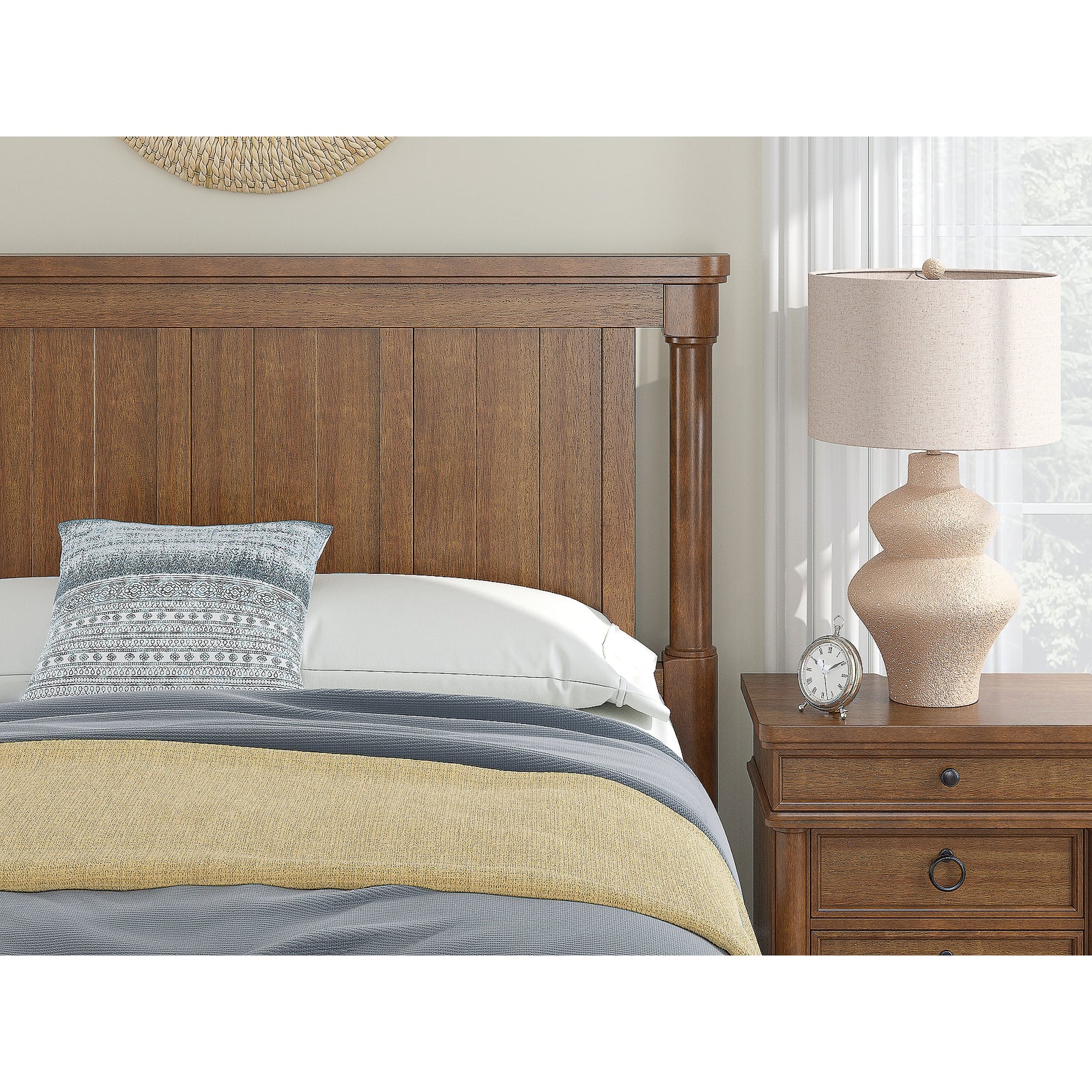 Rowlenstown Queen Poster Bed (PCB824-SI) - Image 8