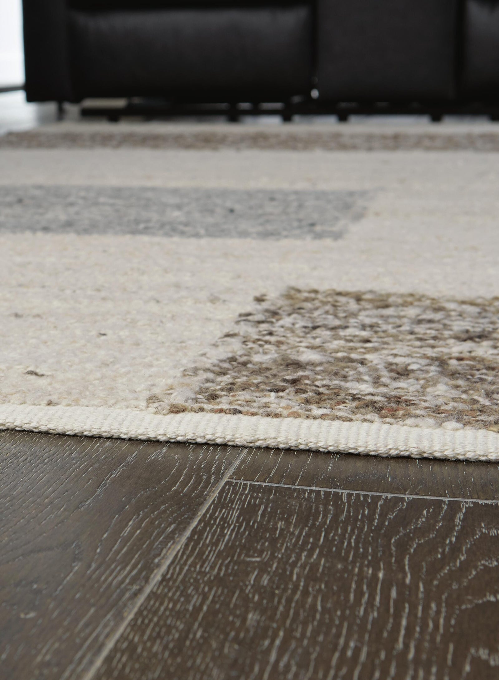 Barus 8 x 10 Rug (R40640-SI) - Image 3