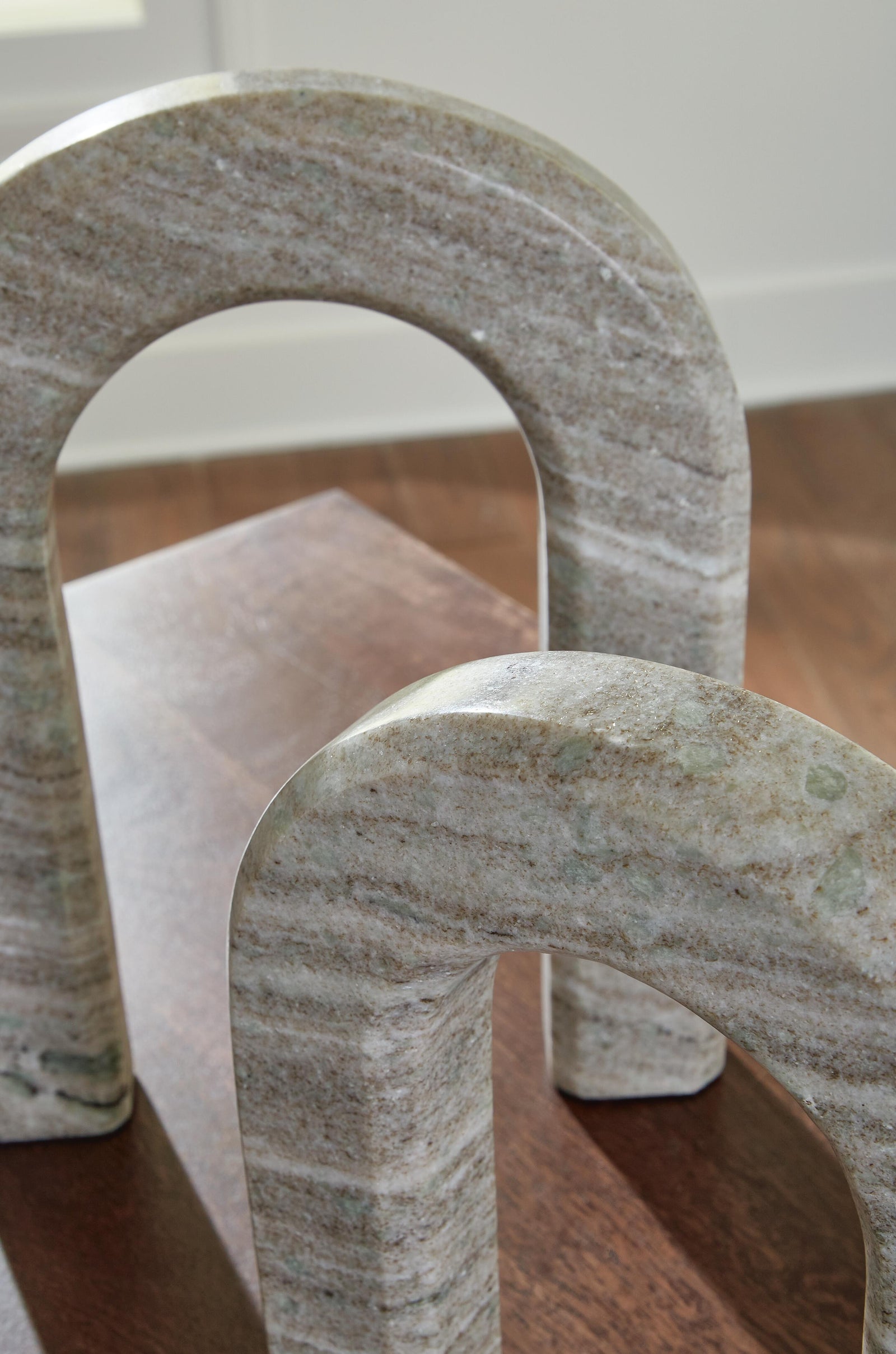 Keithton Sculpture Set (Set of 2) (A2000618-SI) - Image 4