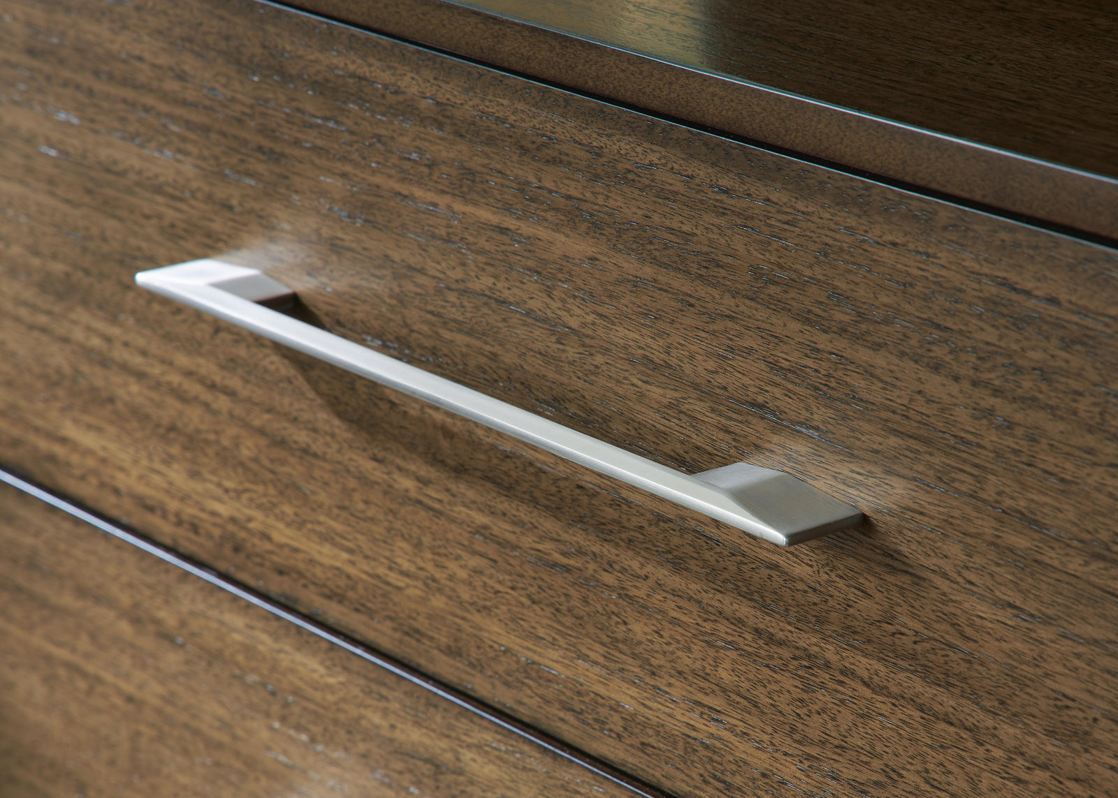 Marxmore Chest of Drawers - Brown  (B863-SI) - Image 7