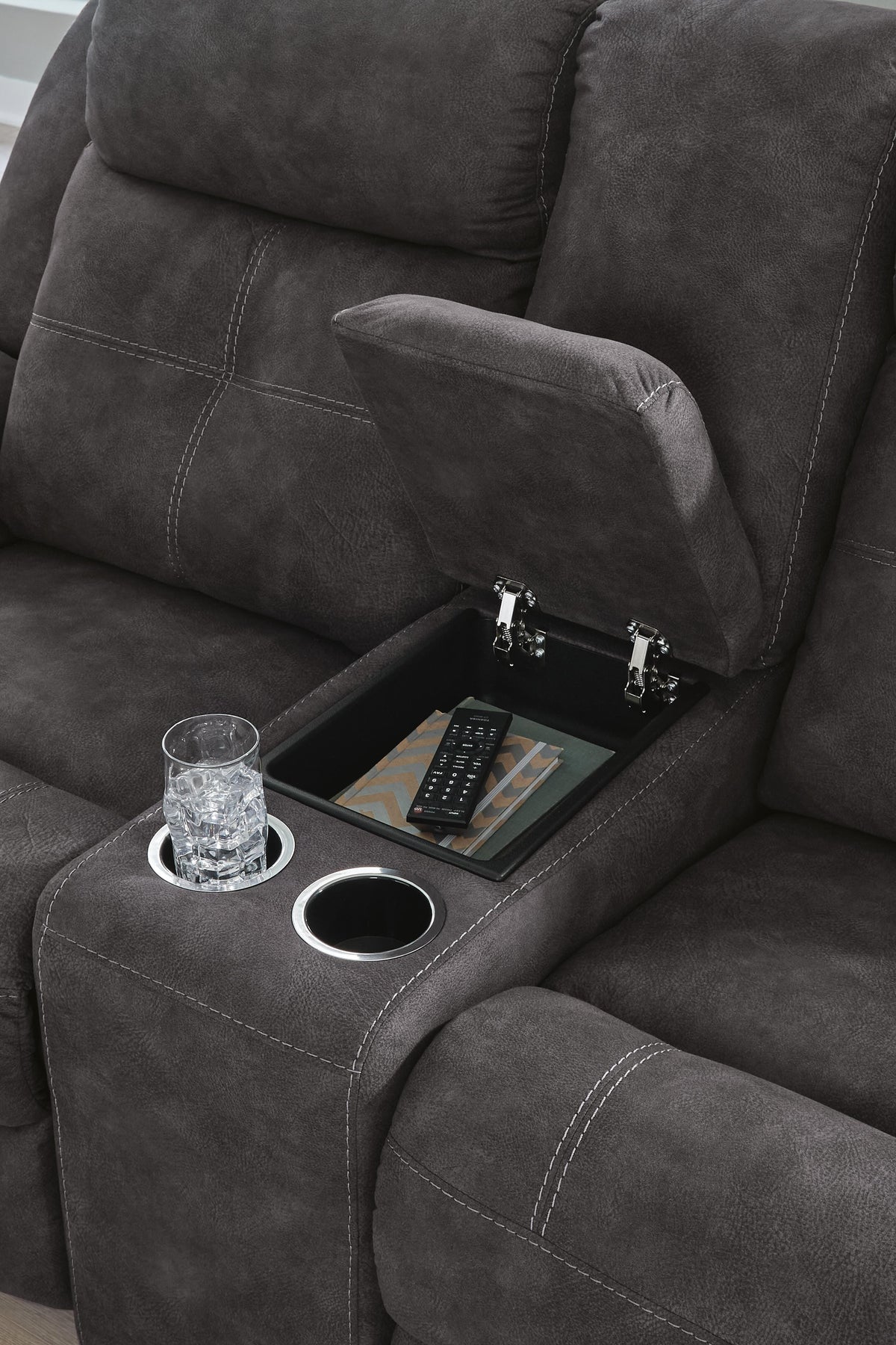 Brysonview Reclining Loveseat with Console (63605-SI) - Image 19