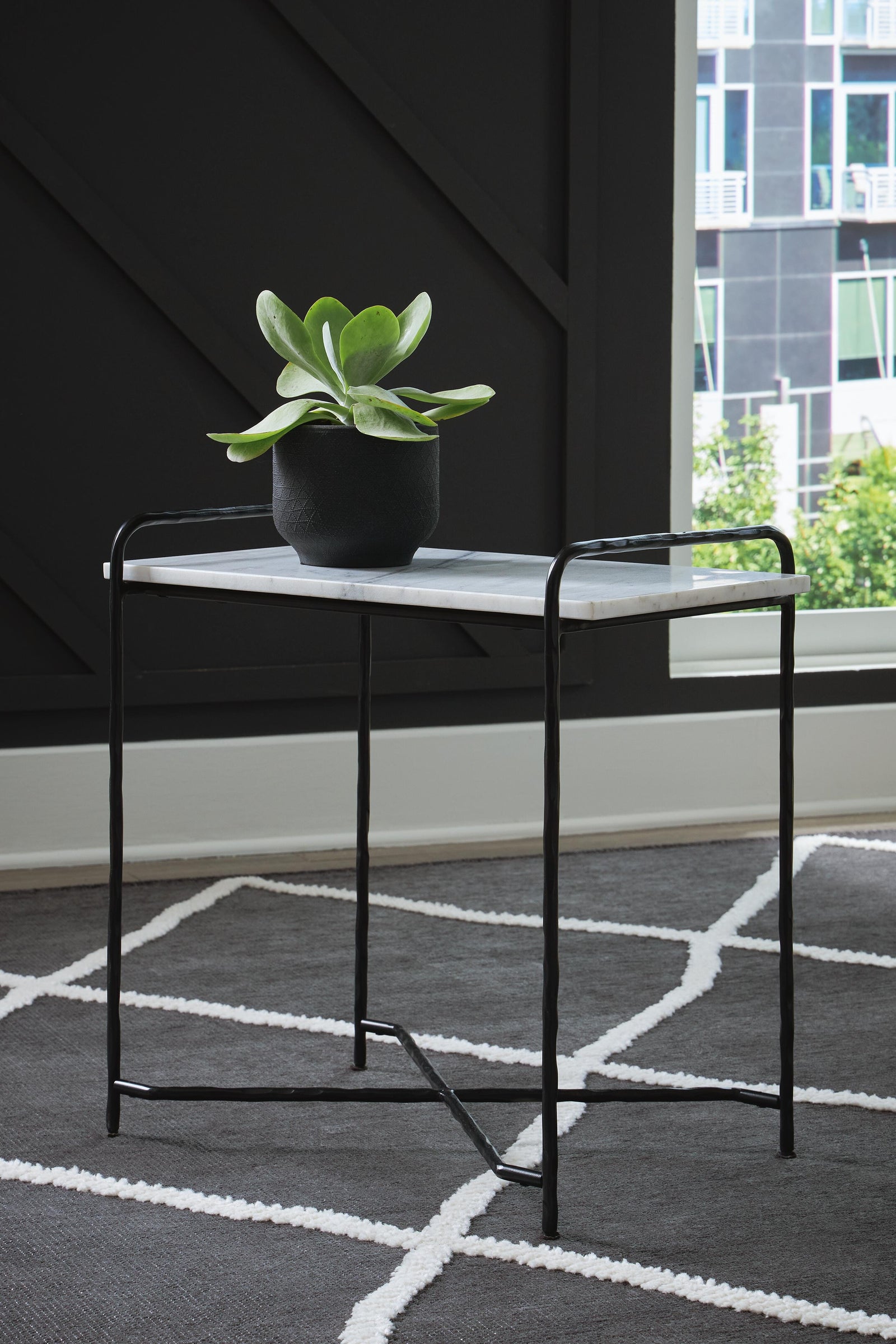 Ashber Accent Table (A4000609-SI) - Image 4