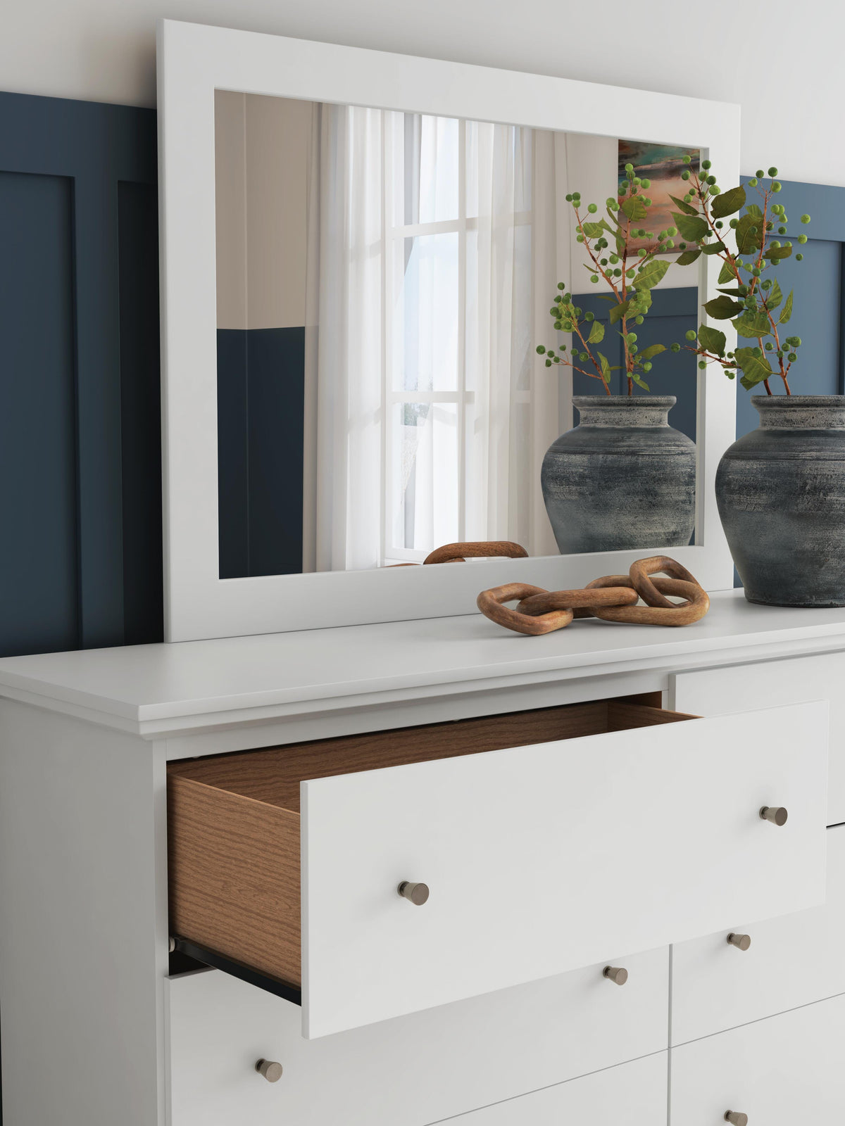 Bostwick Shoals Dresser and Mirror - White  (B139-SI) - Image 9