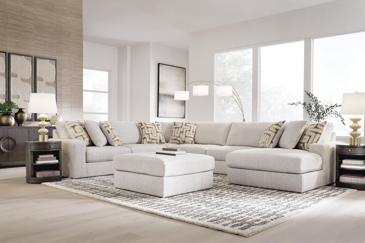 Kestrie 4-Piece Sectional (PC68706-SI)