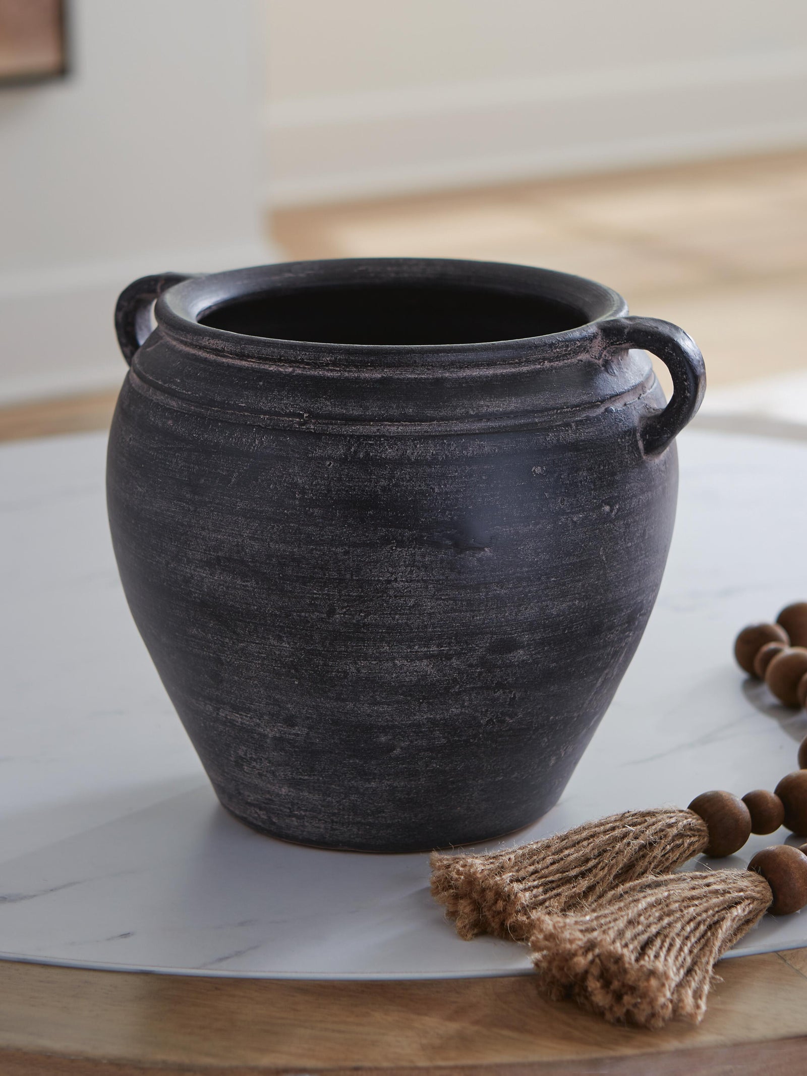 Meadie Vase (A2000790-SI) - Image 2