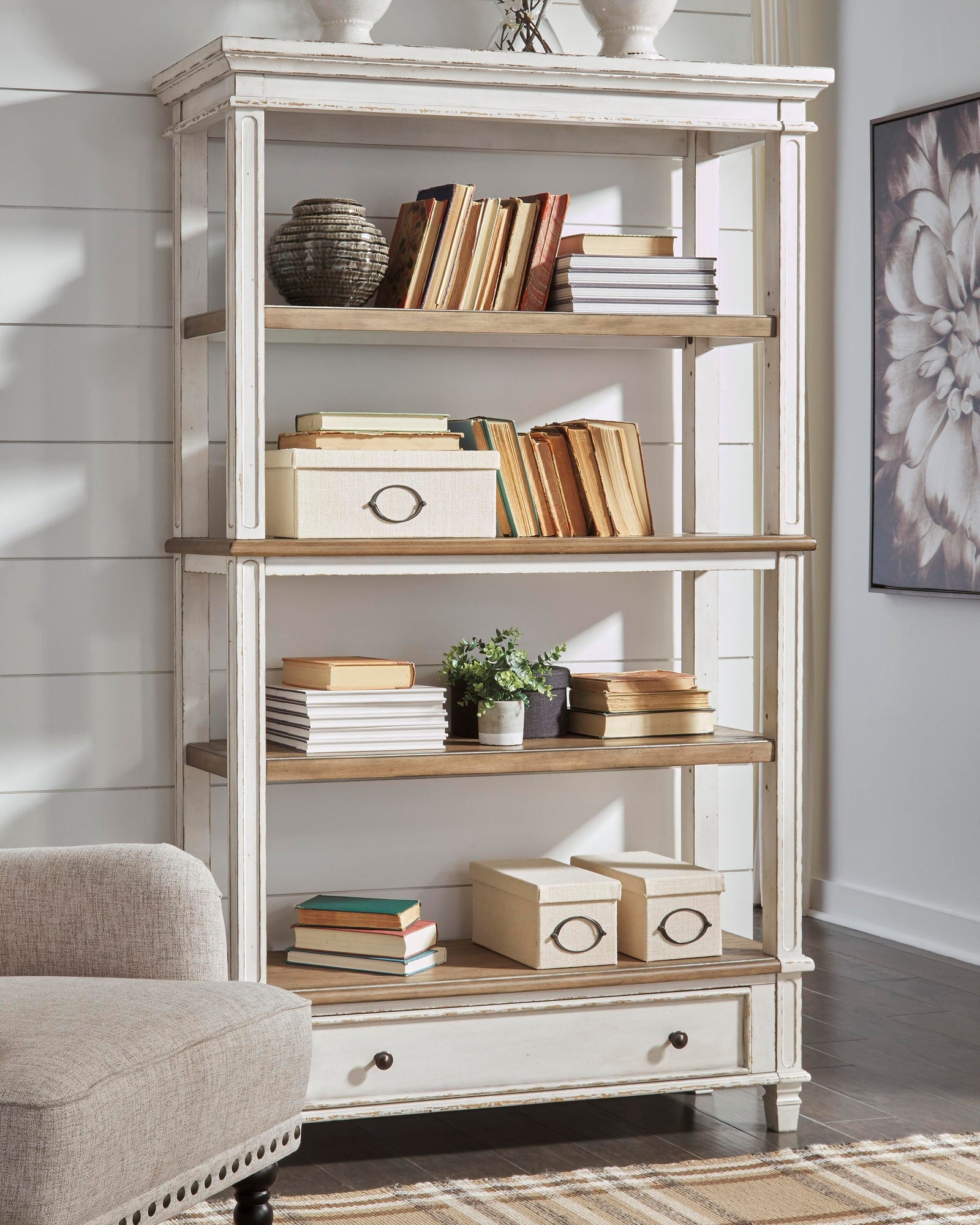 Realyn 75 Bookcase (H743-SI) - Image 2