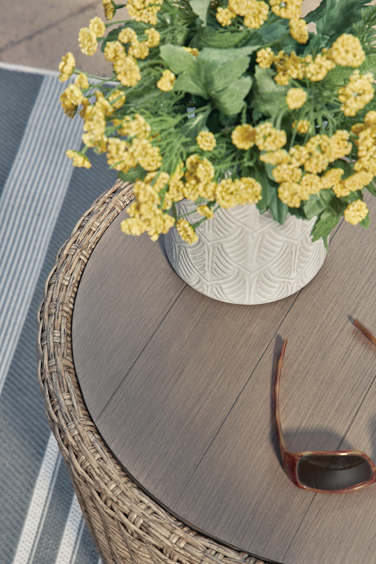Danson Outdoor End Table (P505-SI) - Image 4
