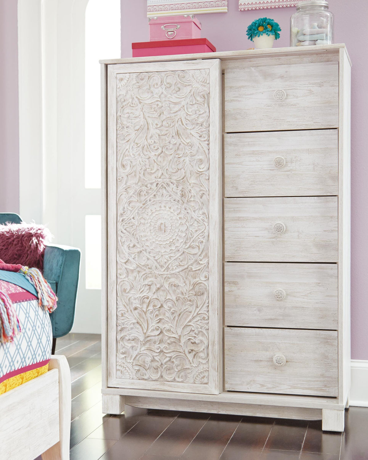 Paxberry Panel Bed, Chest and Nightstand - Whitewash  (B181-SI) - Image 16