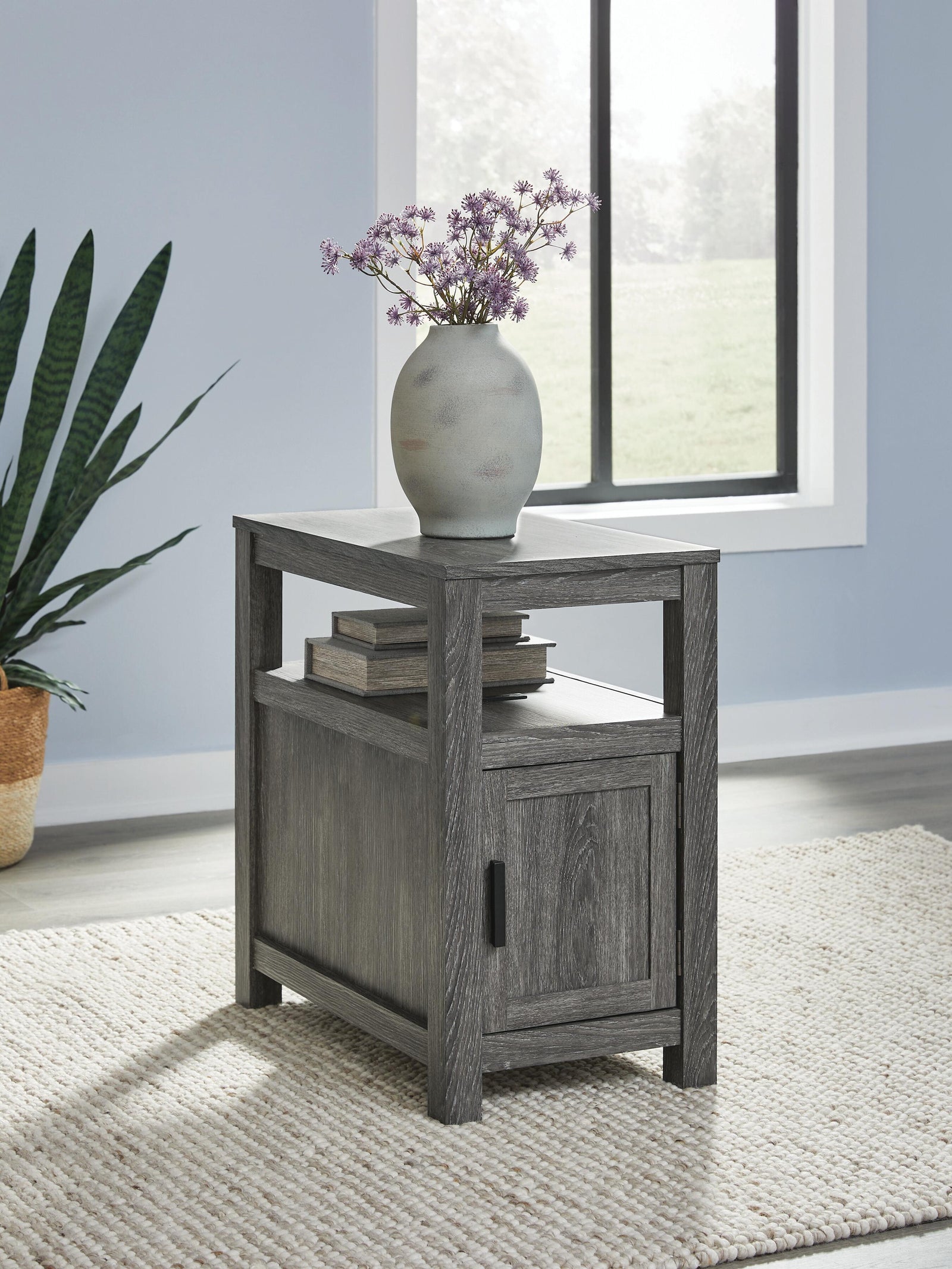 Fendenmore Chairside End Table - Brown/Gray  (T190-SI) - Image 2