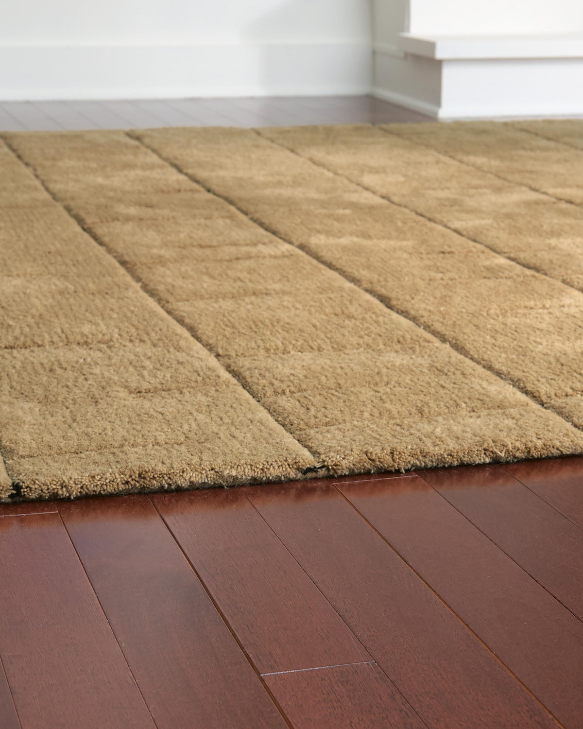 Luzmont Large Rug (R40837-SI) - Image 5