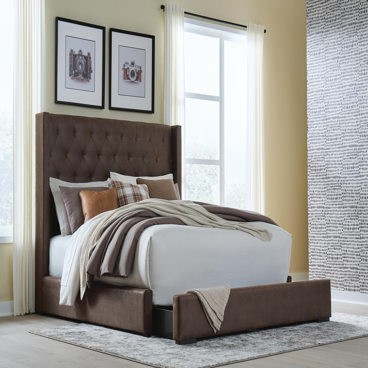 Lavernty Queen Upholstered Storage Bed (PCB9002-SI) - Image 8