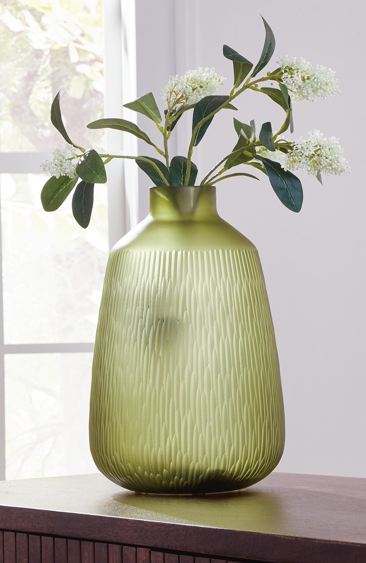 Scottyard Vase (A2900008-SI) - Image 2