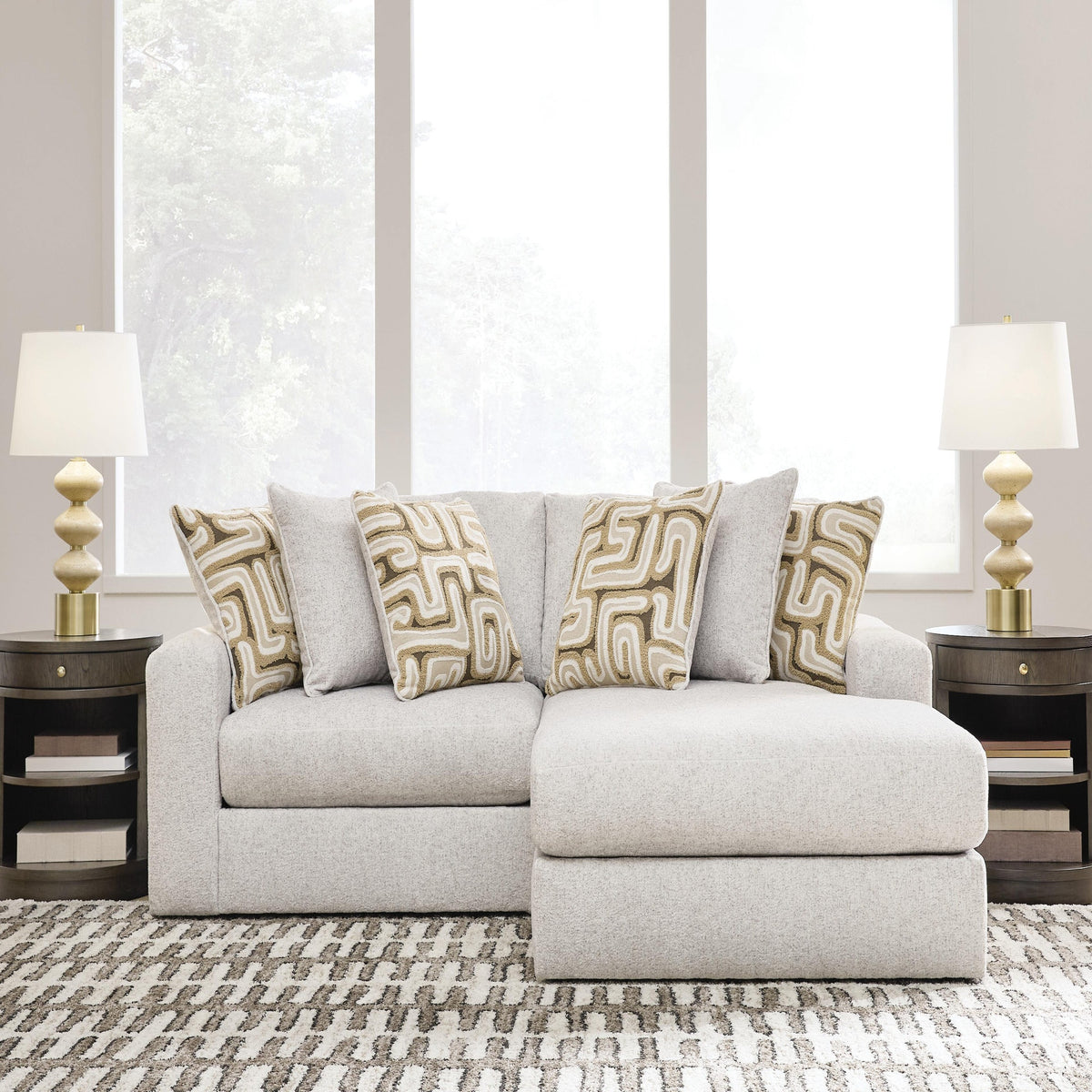 Kestrie 2-Piece Sectional with Chaise (PC68706-SI)