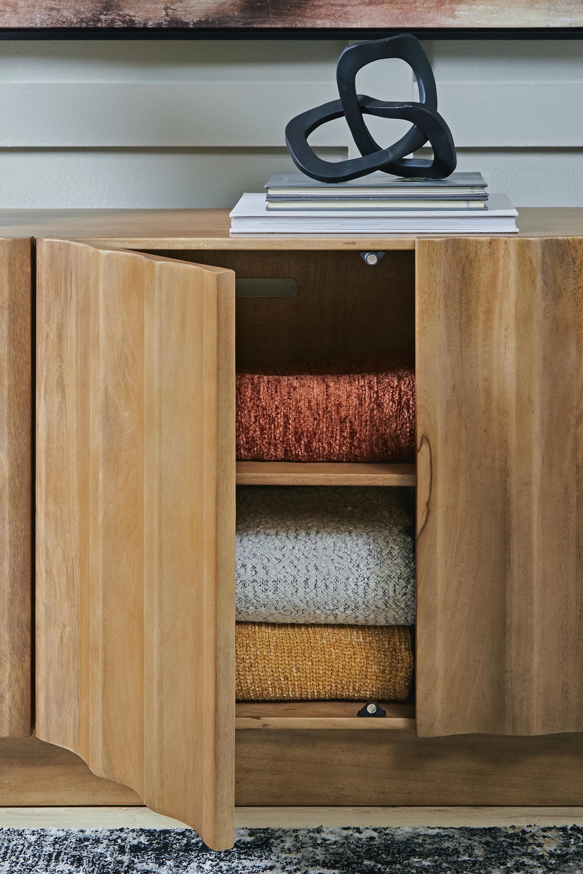 Timkins Accent Cabinet (A4000700-SI) - Image 7