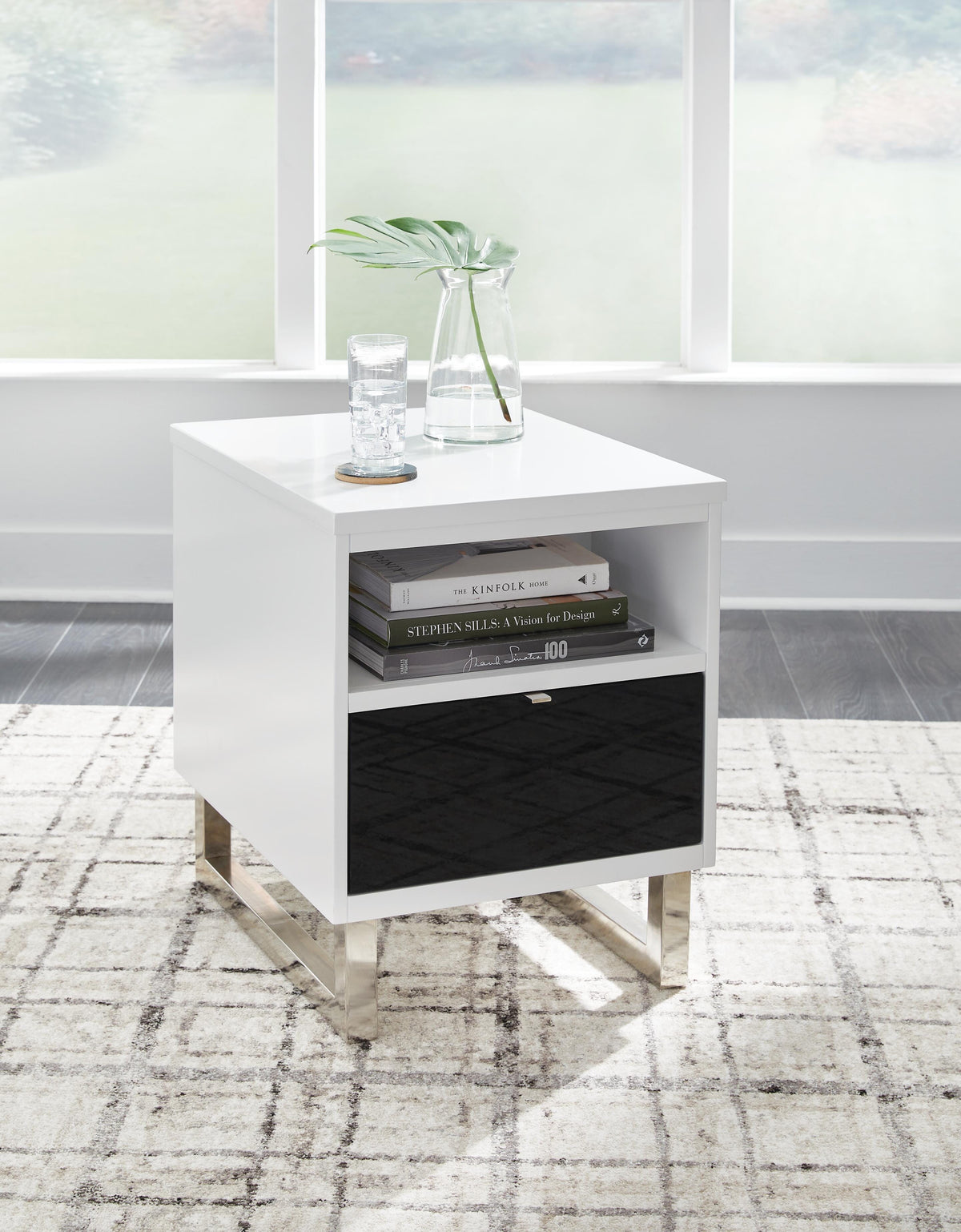 Gardoni Chairside End Table - White/Black  (T756-SI) - Image 6