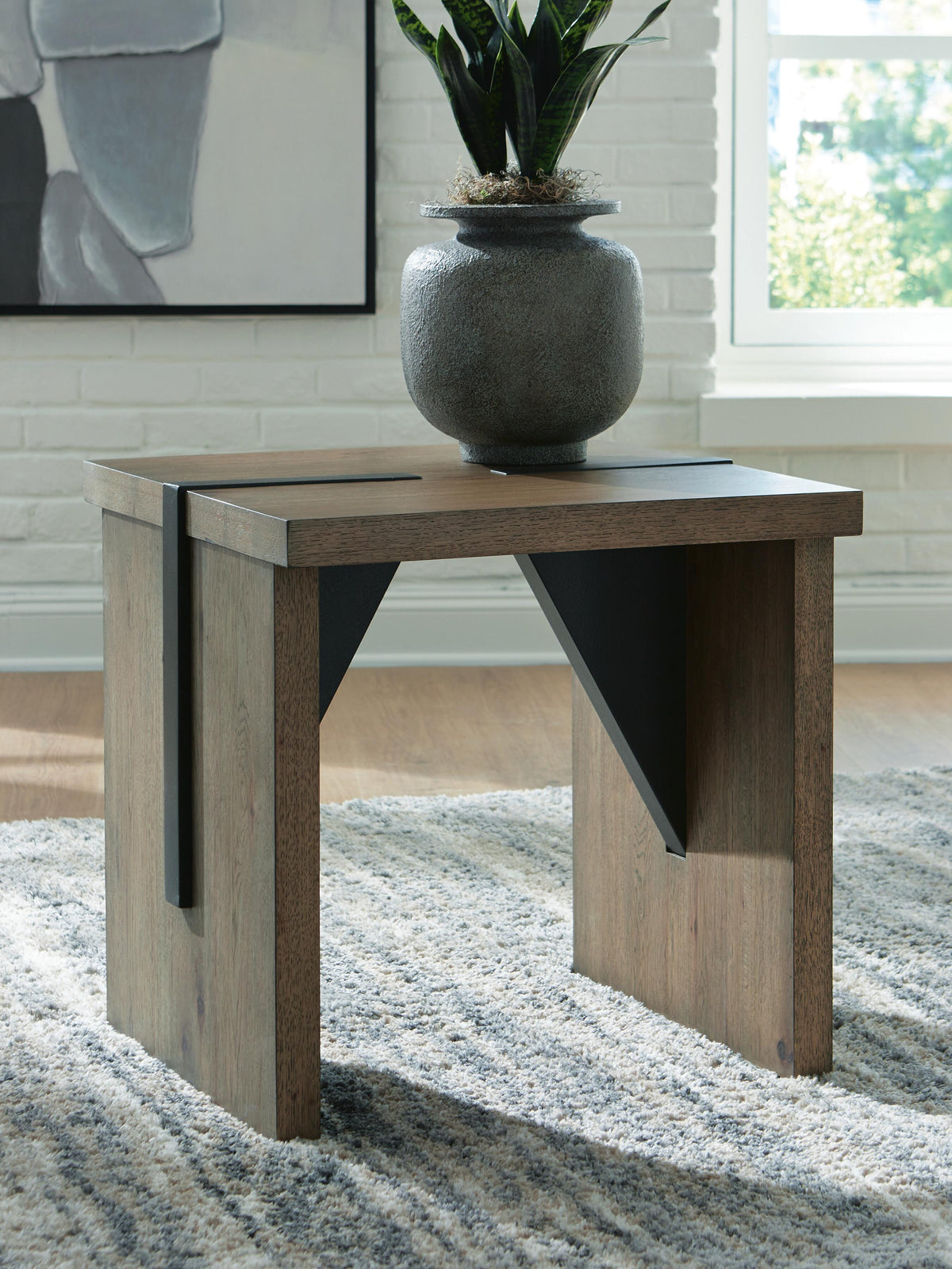 Kandinew End Table - Light Brown  (T554-SI) - Image 2