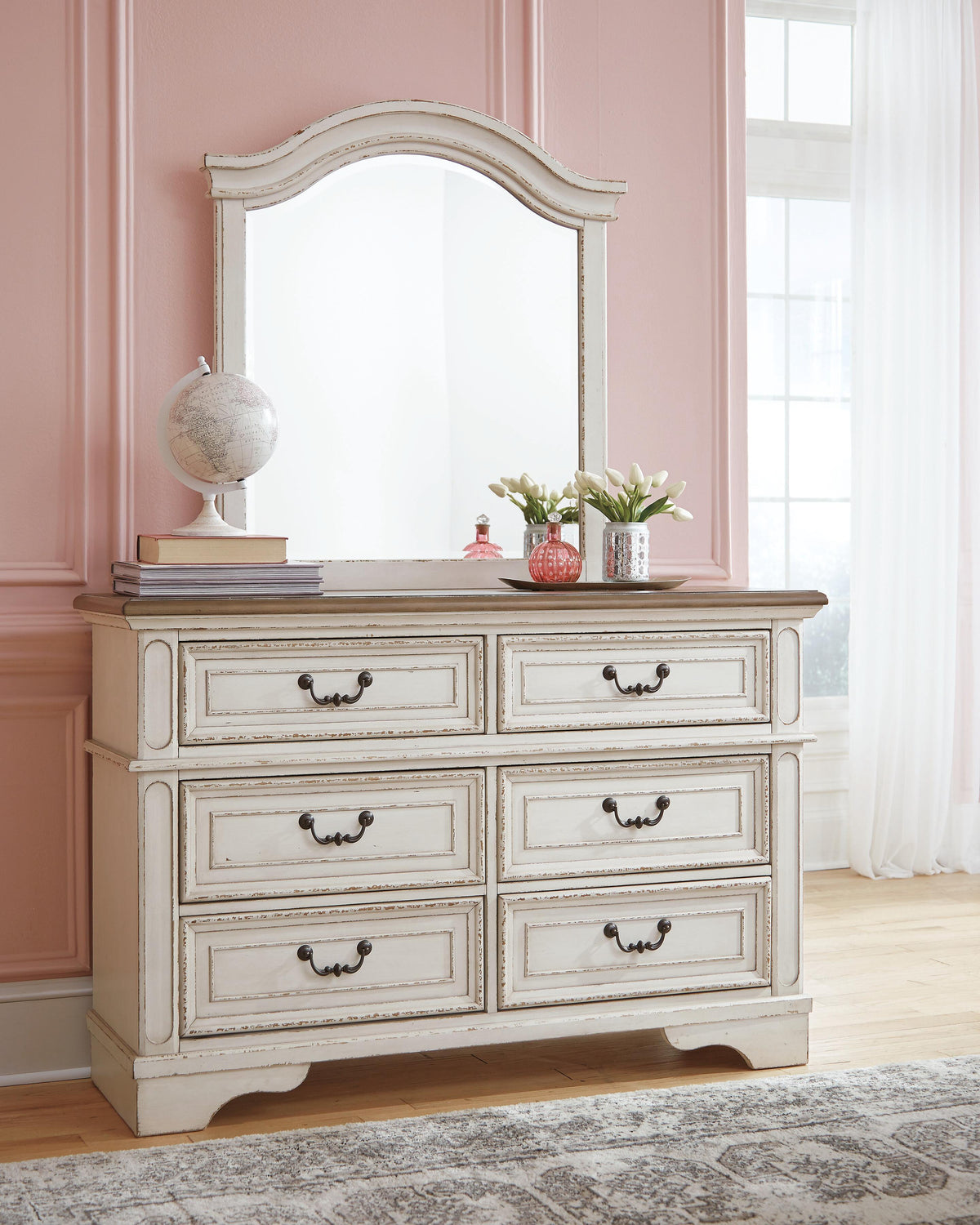 Realyn Panel Storage Bed, Dresser, Mirror and 2 Nightstands - Two-tone  (B743-SI) - Image 11