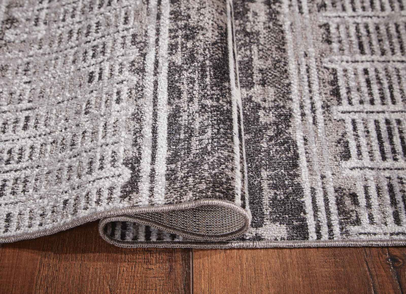 Henchester 5 x 7 Washable Rug (R40599-SI) - Image 4