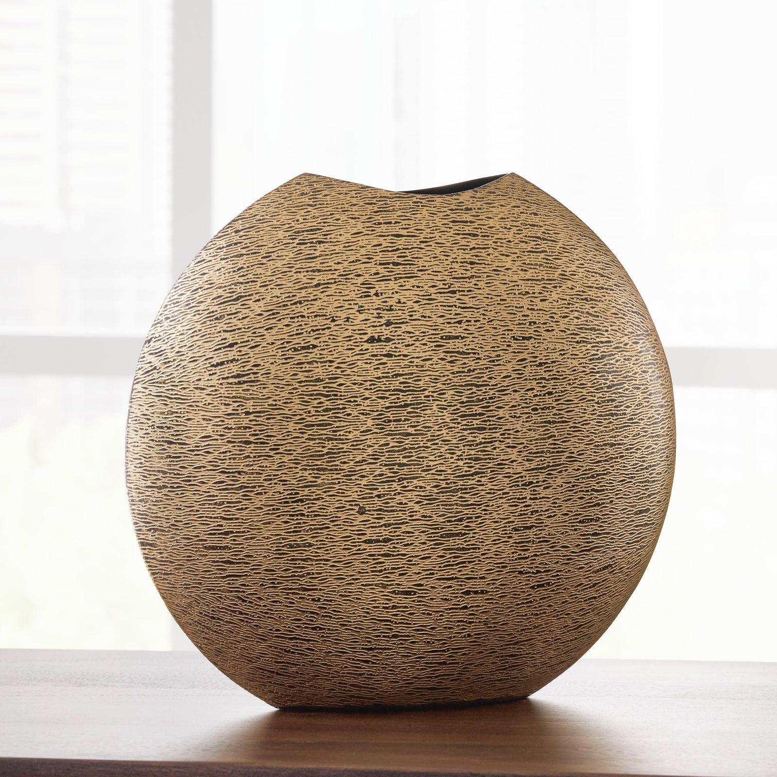 Iansboro Vase (A2000696-SI) - Image 3