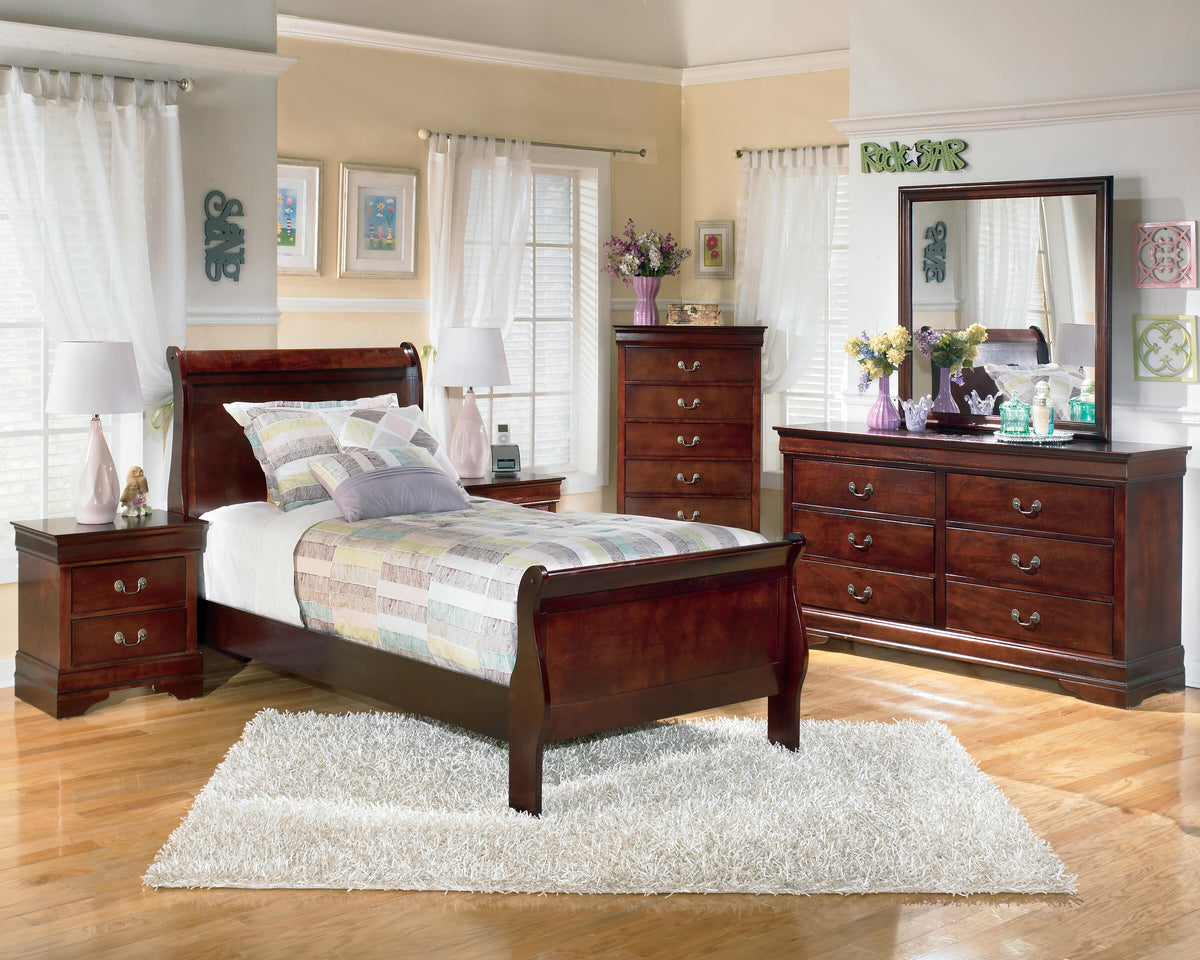 Alisdair Chest of Drawers - Reddish Brown  (B376-SI) - Image 4