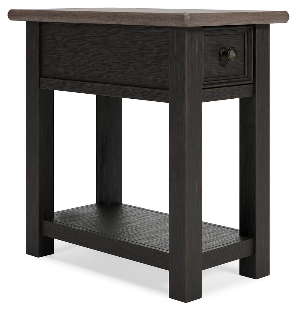 Tyler Creek Chairside End Table - Grayish Brown/Black  (T736-SI)