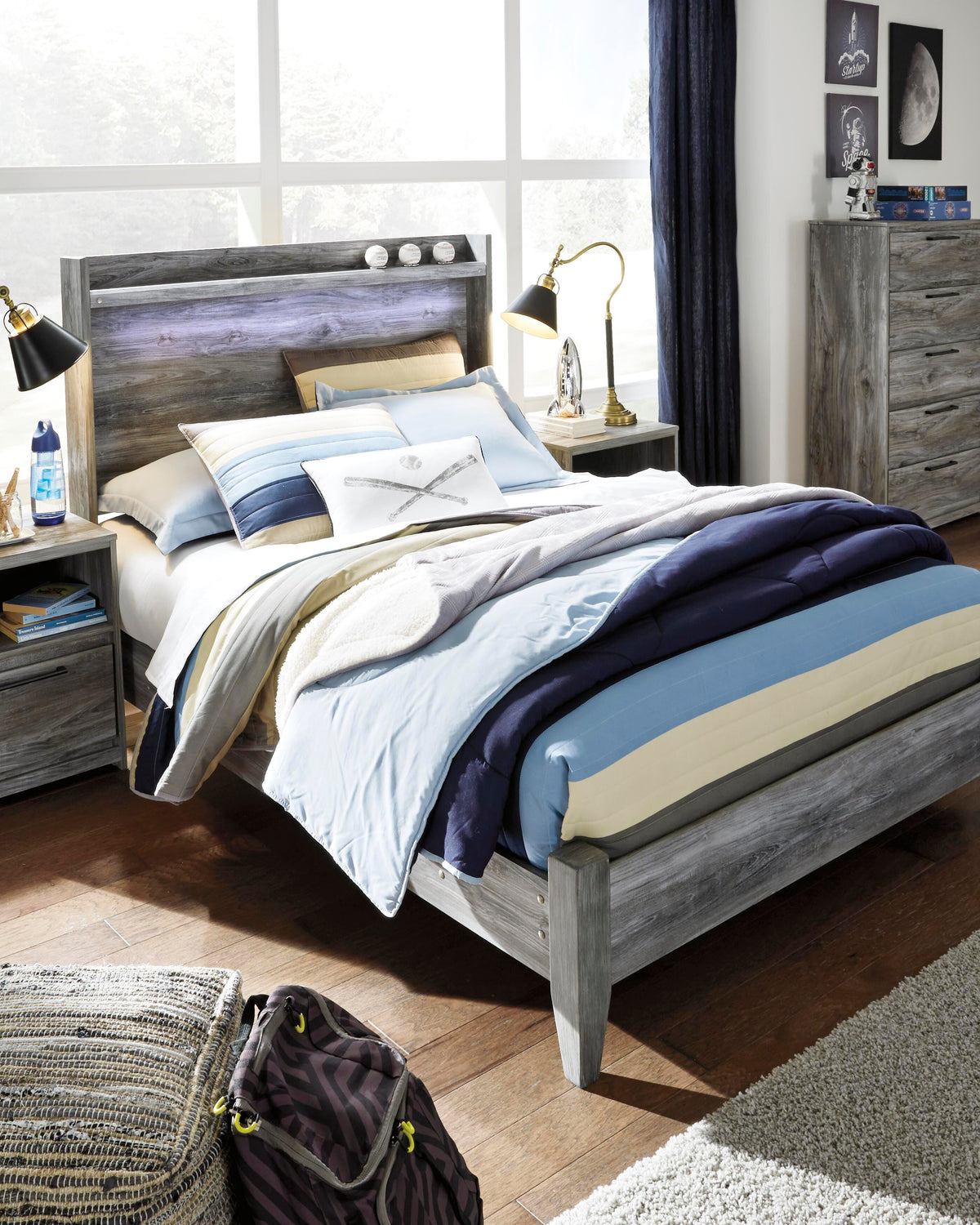Baystorm Panel Bed (Youth) - Gray  (B221-SI) - Image 7