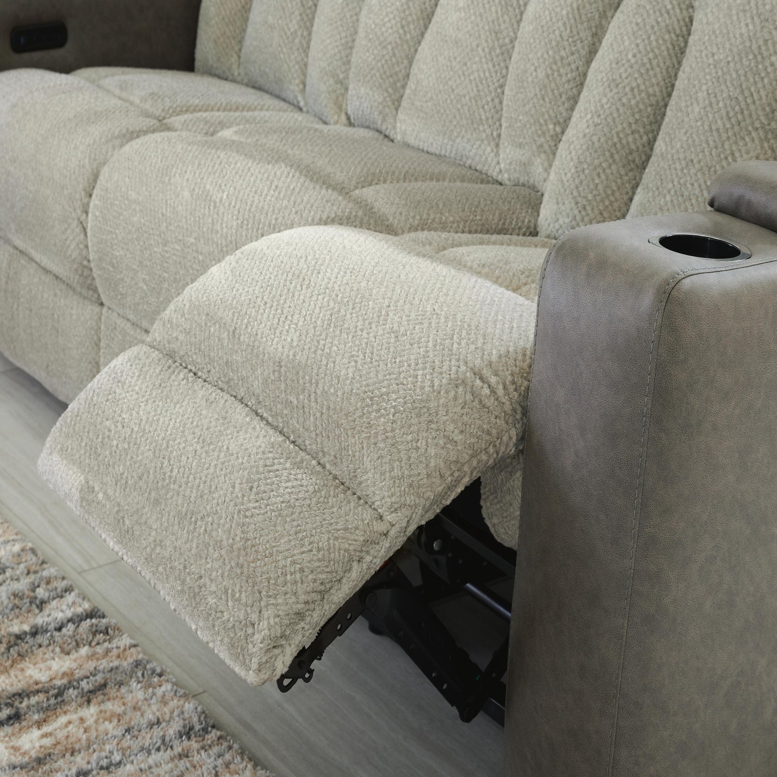 Branthorpe Power Reclining Sofa (PC63204-SI) - Image 20