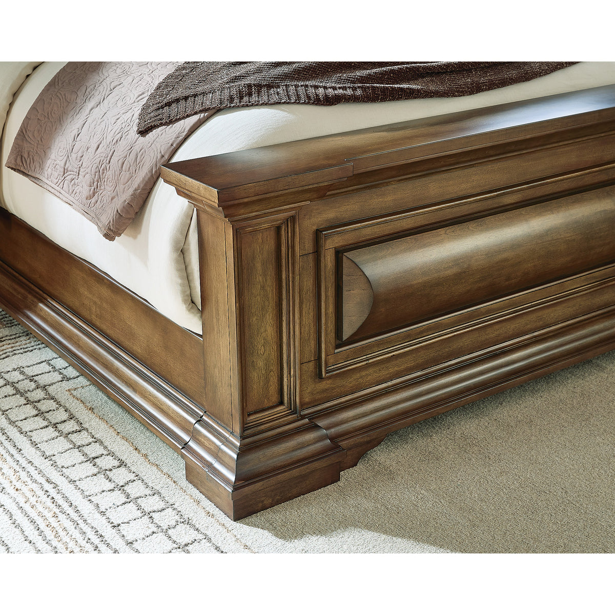 Frantanna King Panel Bed (PCB949-SI) - Image 7