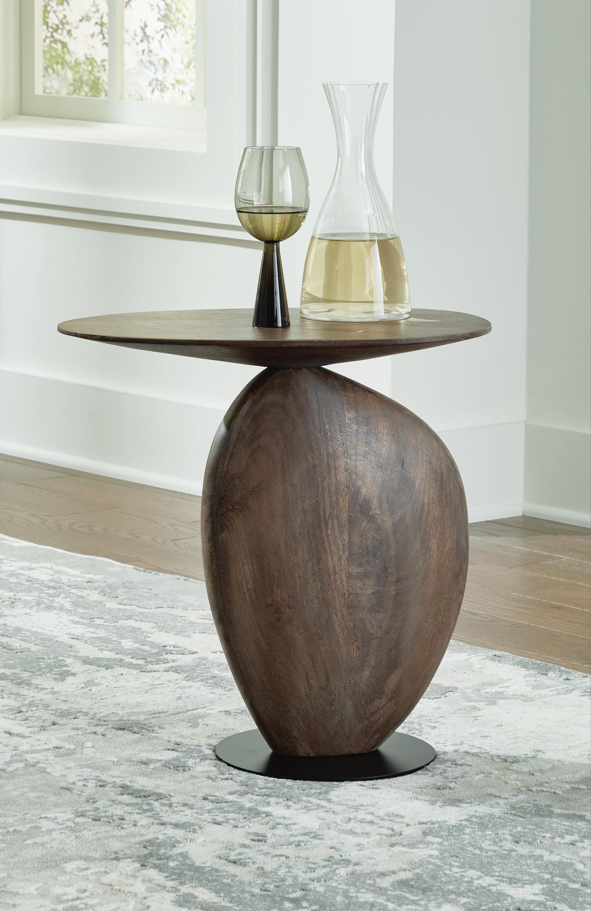 Cormmet Accent Table (A4000612-SI) - Image 5