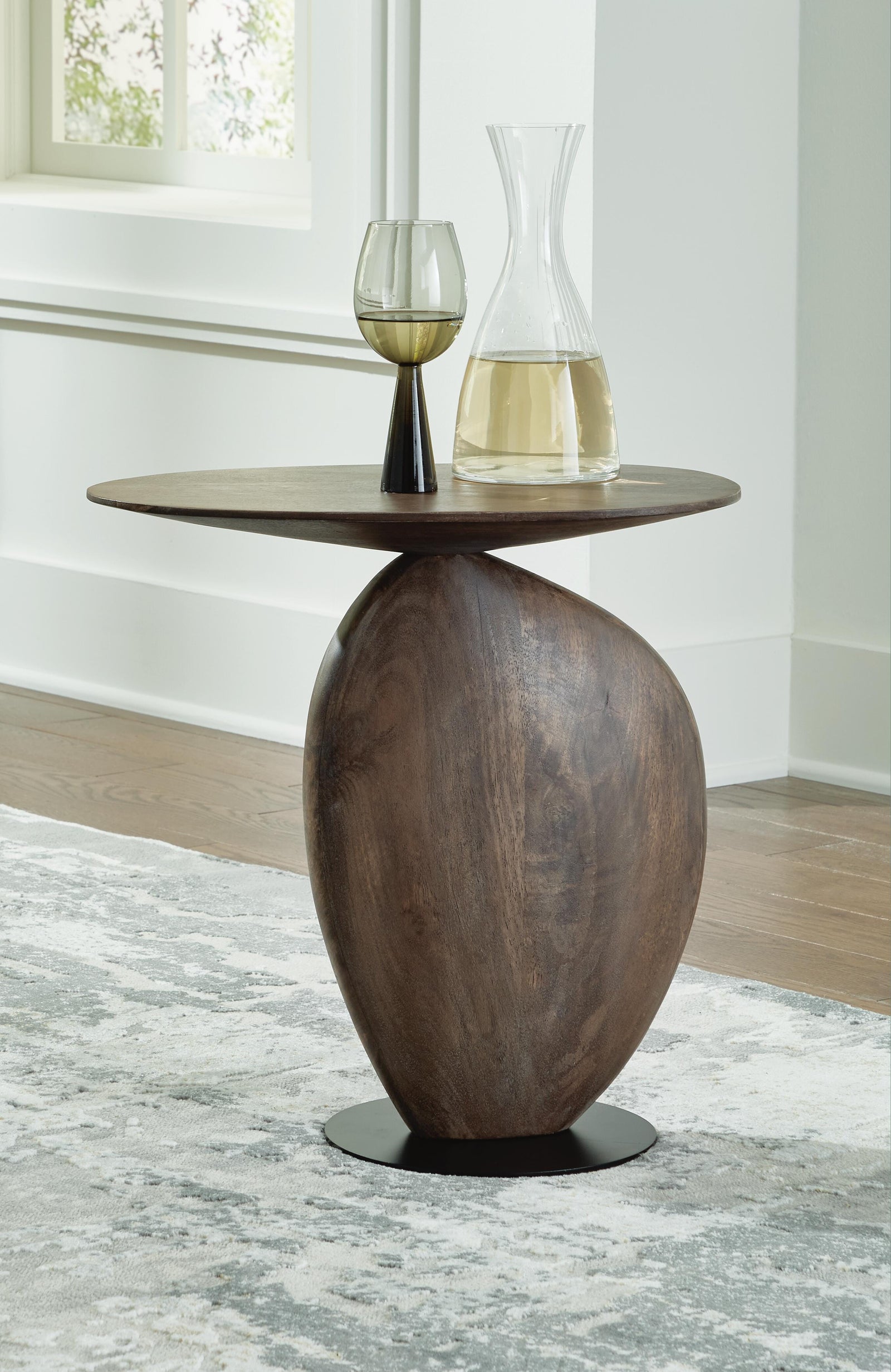Cormmet Accent Table (A4000612-SI) - Image 5