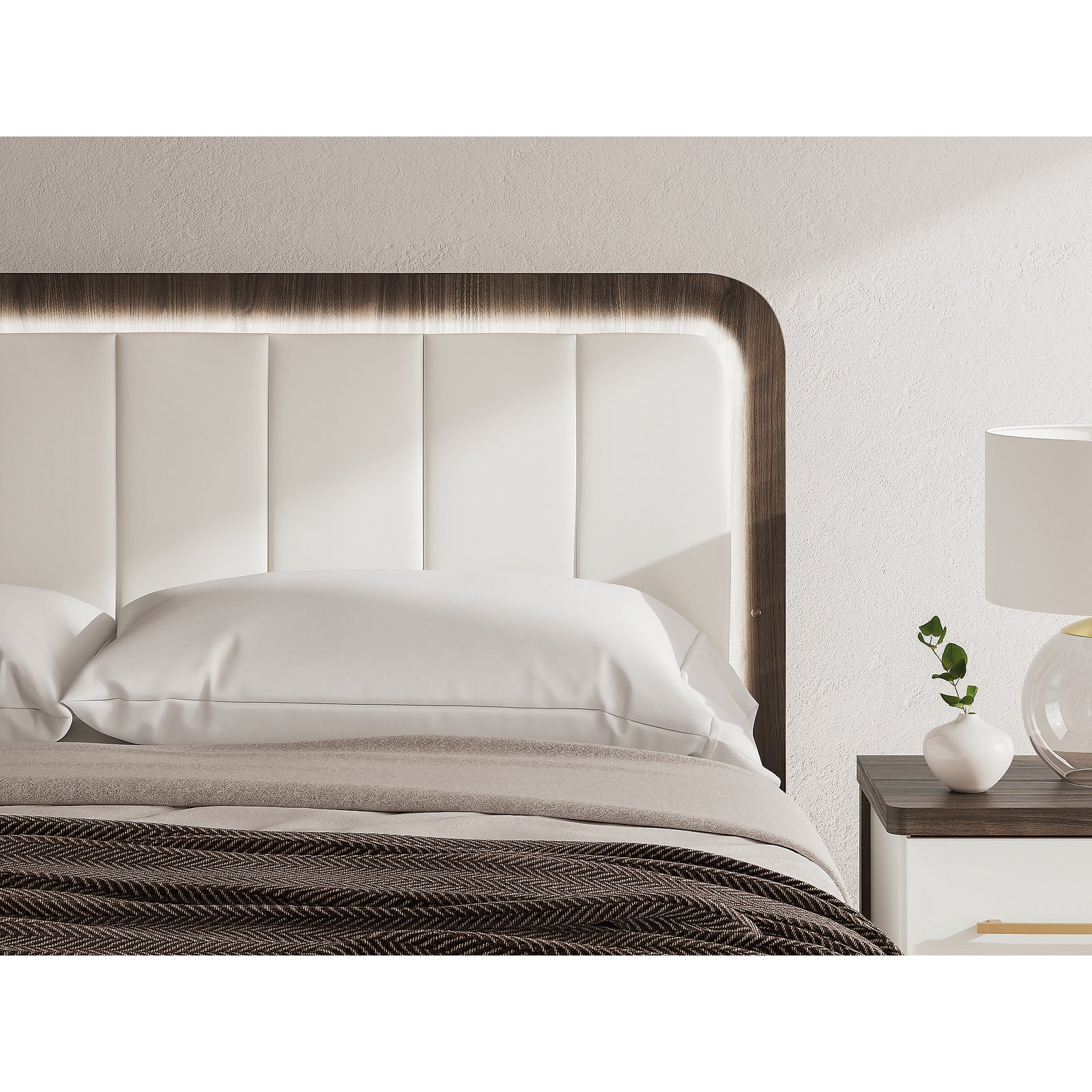 Kendanport King Upholstered Bed, Dresser and Nightstand (PCB1108-SI) - Image 28