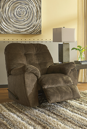 https://ashleyfurniture.scene7.com/is/image/AshleyFurniture/70508-25-OPEN