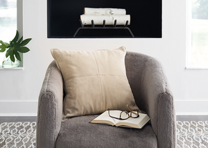 https://ashleyfurniture.scene7.com/is/image/AshleyFurniture/A1000763