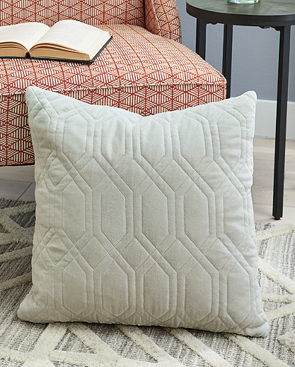 Throw pillow online set of 4