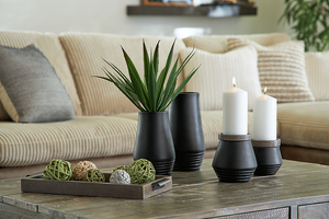 https://ashleyfurniture.scene7.com/is/image/AshleyFurniture/A2C00201