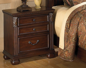 https://ashleyfurniture.scene7.com/is/image/AshleyFurniture/B526-92-10x8-CROP